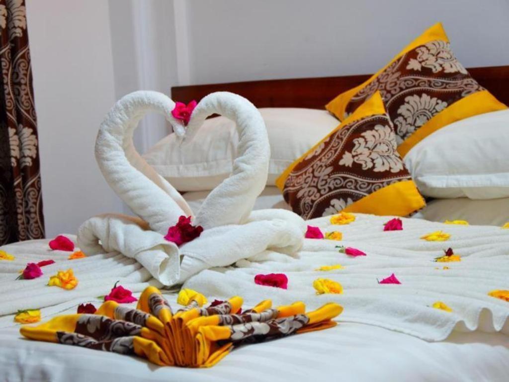 Hotel Ye Myanmar Μανταλέι Εξωτερικό φωτογραφία