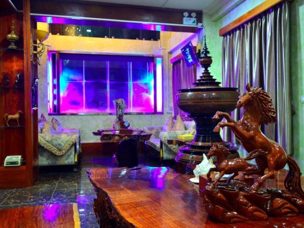 Hotel Ye Myanmar Μανταλέι Εξωτερικό φωτογραφία