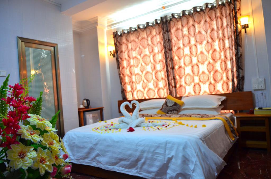 Hotel Ye Myanmar Μανταλέι Εξωτερικό φωτογραφία