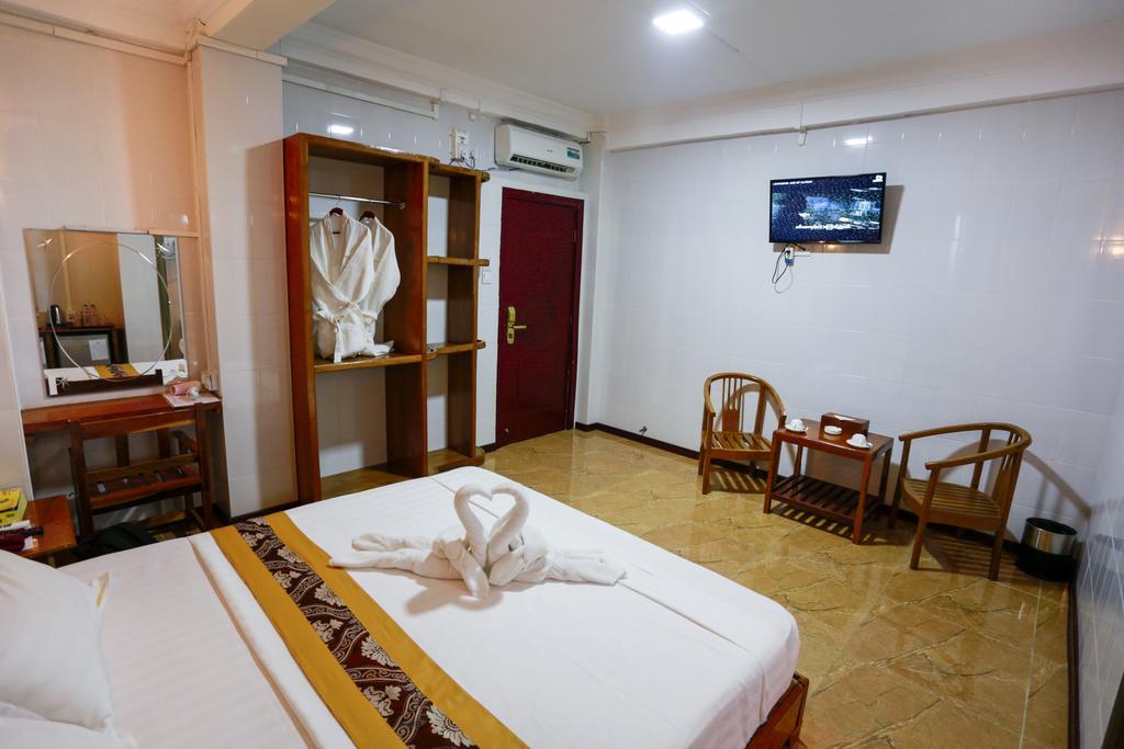 Hotel Ye Myanmar Μανταλέι Εξωτερικό φωτογραφία